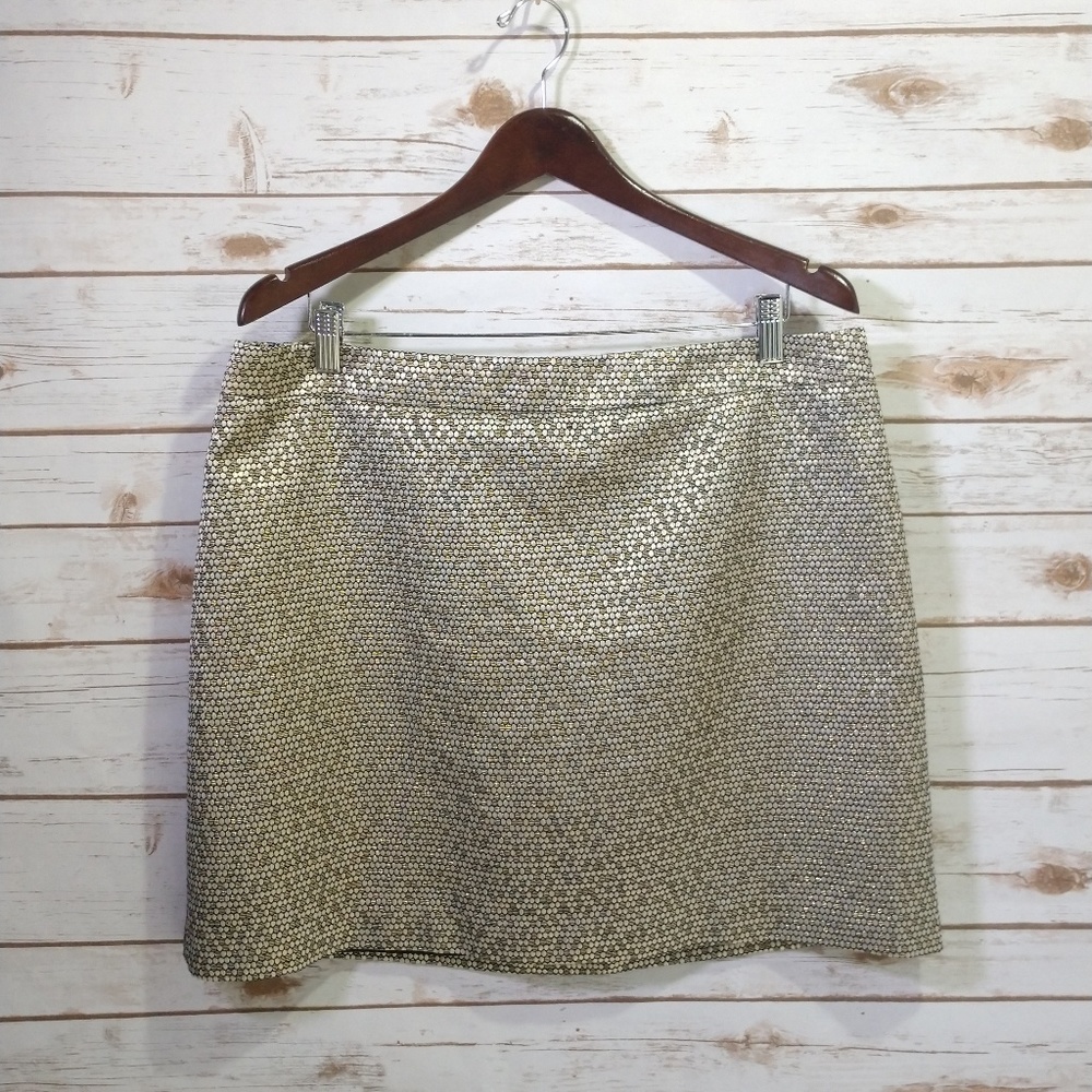 GDM metallic skirt